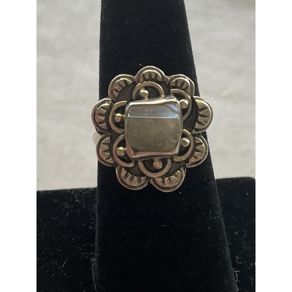 Signed D'joy 925 Sterling Silver Ring Size 7  Pale Green Stone Vintage
